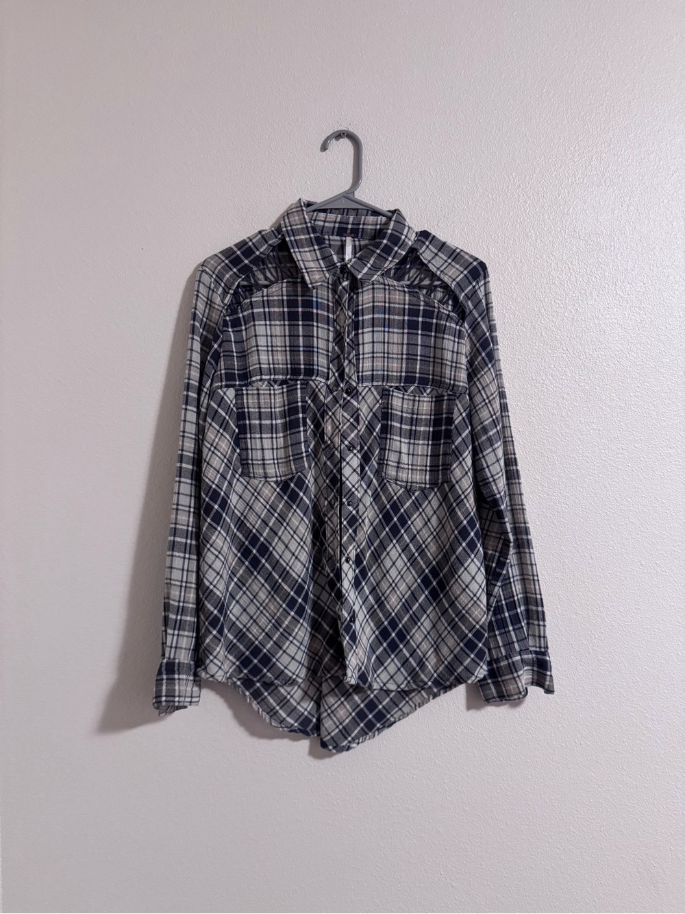 Free people Plaid Button-Up Shirt Jacket - Gray & Cream